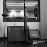 estúdio para banda Cidade Ademar